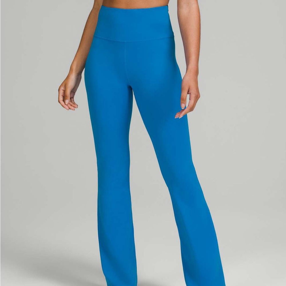 LuluLemon Groove Super High-Rise Flared Pant Nulu *Regular in Poolside